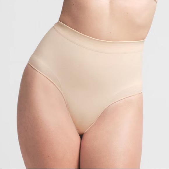 Skims sculpting mid waist brief - Picture 1 of 6